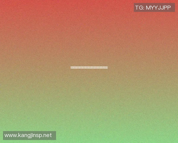 足球明星与墨镜女孩的魅力瞬间展现青春活力与时尚风潮